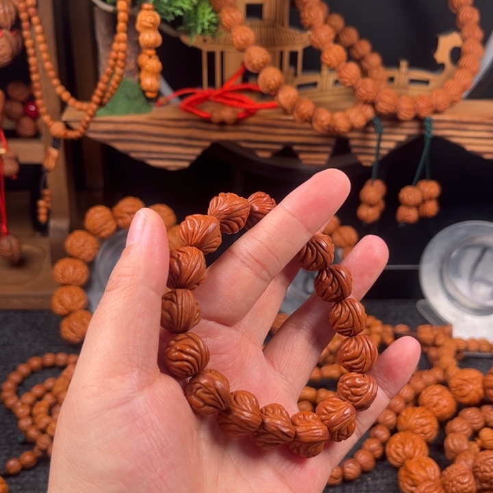 ঞ***²桃核手串链接手串7