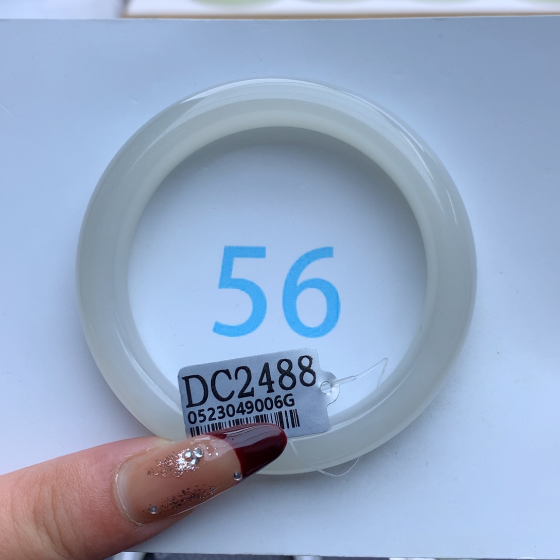 和田玉手镯未镶嵌B****g