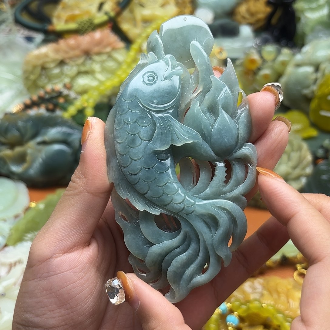 蛇纹石玉未镶嵌吊坠