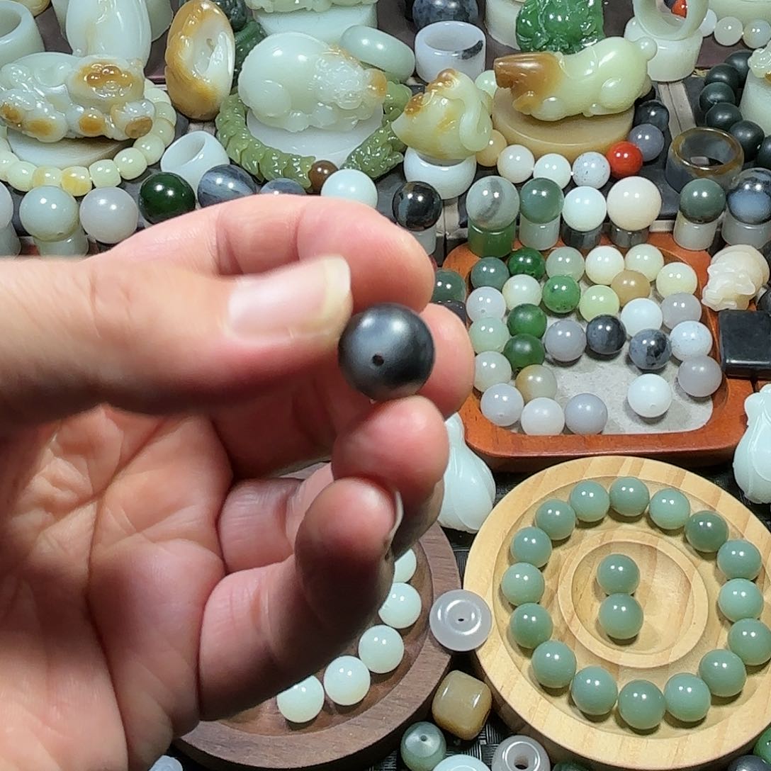 和田玉珠子未镶嵌屋****福