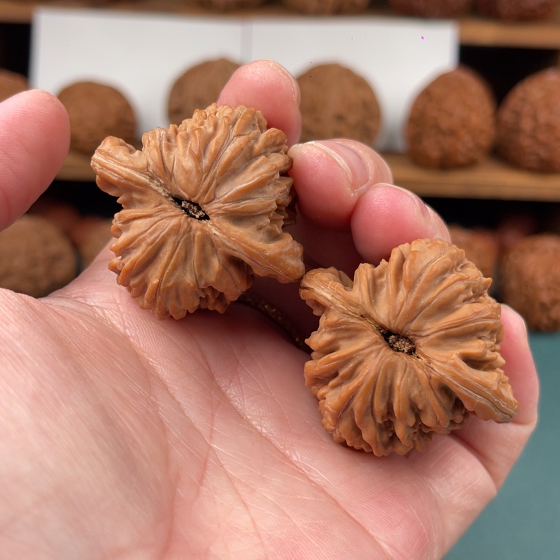 把件文玩核桃39.5尺平谷一代四座楼