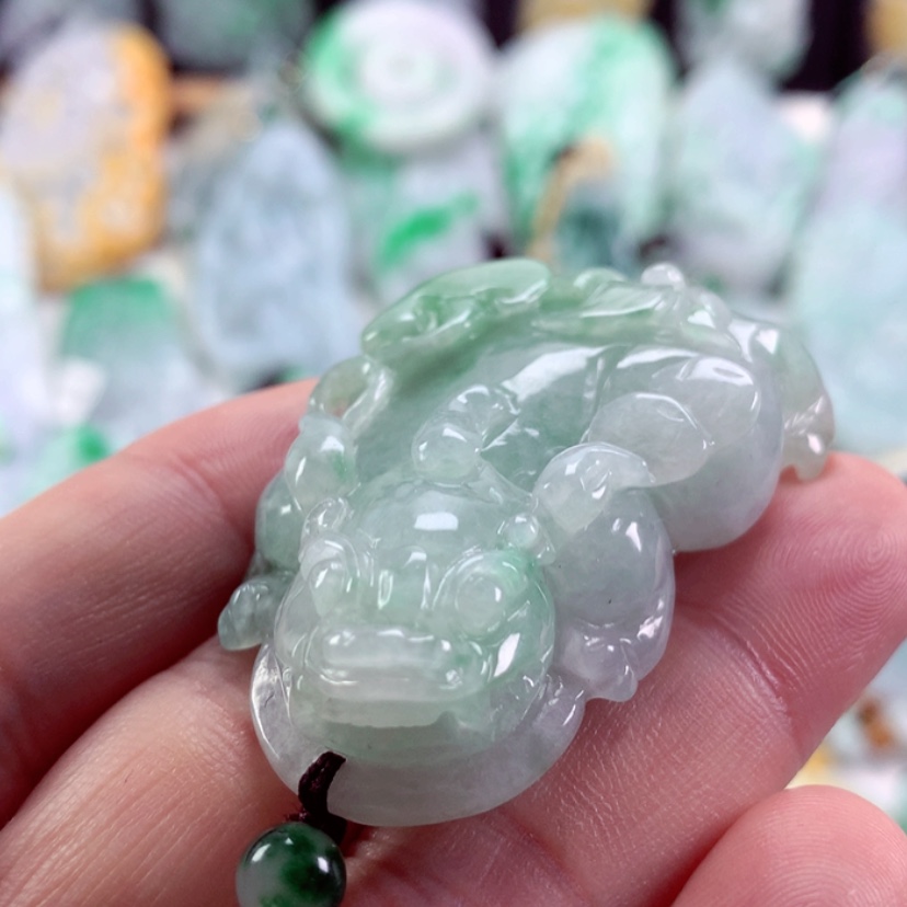 【闪购商品】翡翠吊坠(不含链)未镶嵌