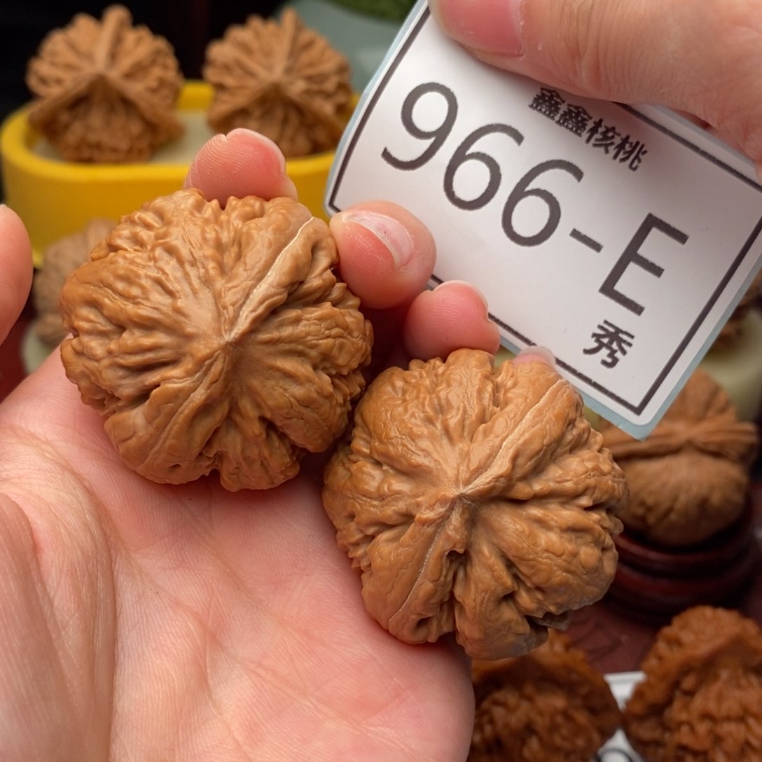 文玩核桃把件霸王龙40
