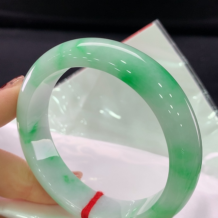 翡翠手镯未镶嵌正圈58.5
