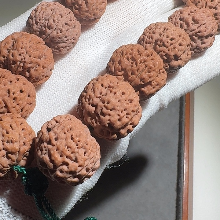 金刚菩提吊坠古龙蜂王21