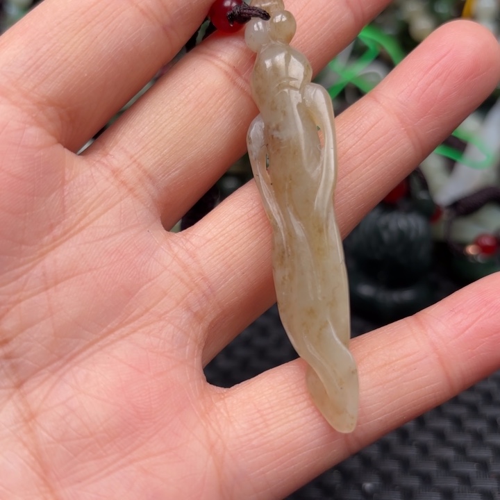 和田玉颈饰未镶嵌