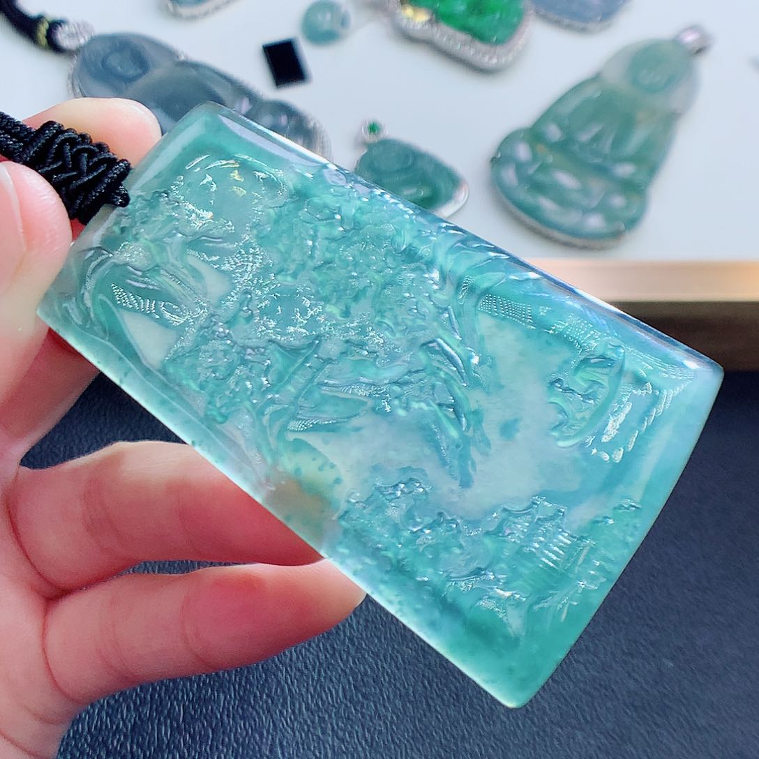 翡翠颈饰未镶嵌翡翠