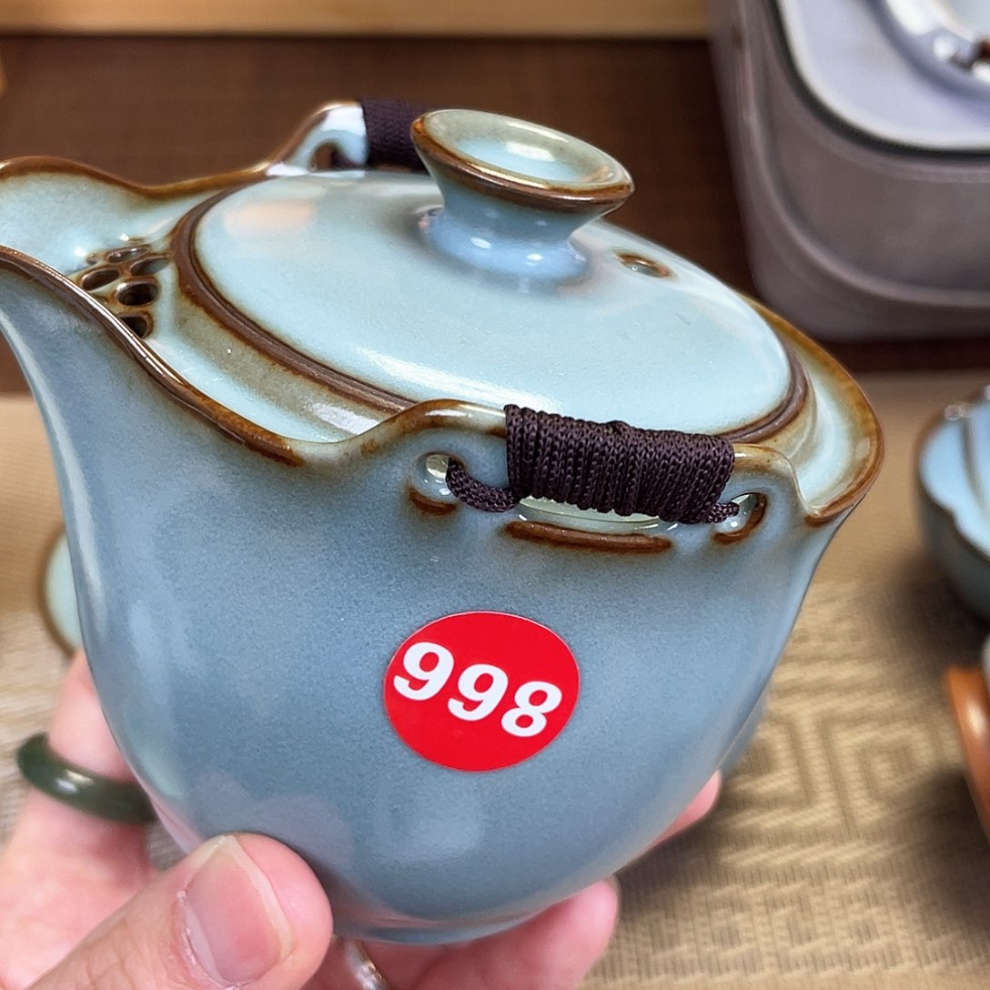 瓷片。。。。。。。。。。。。。。。。