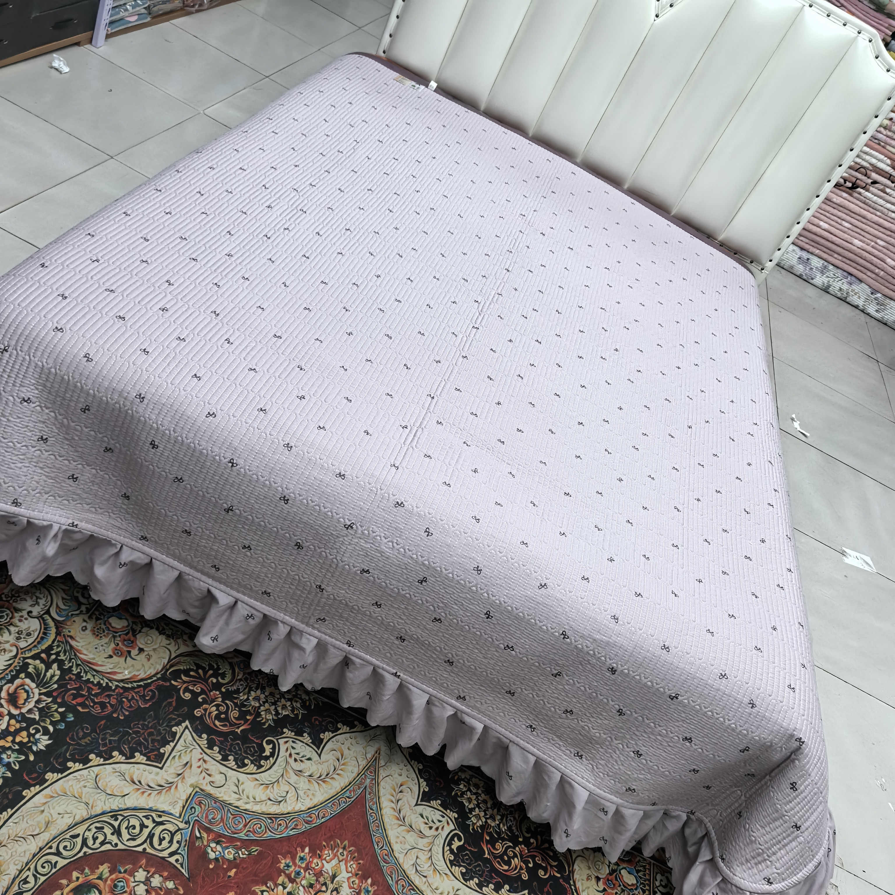 针织棉花边床盖《紫色蝴蝶结》2.2米✕2.4米赠枕套一对