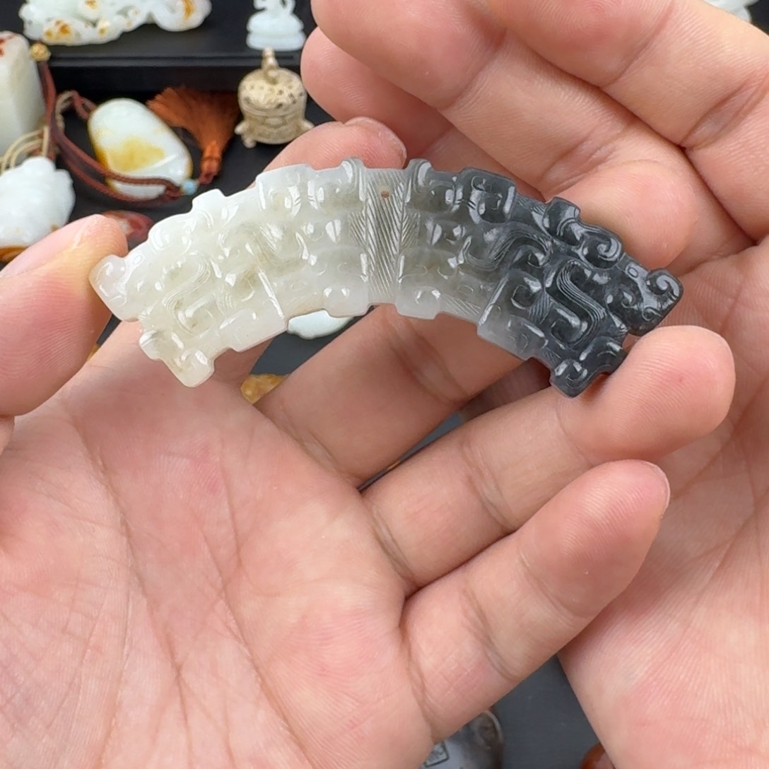 和田玉（糖玉）颈饰未镶嵌