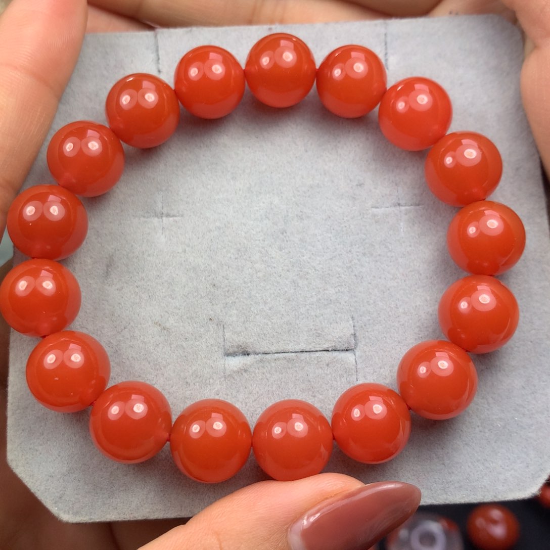 南红玛瑙手串未镶嵌