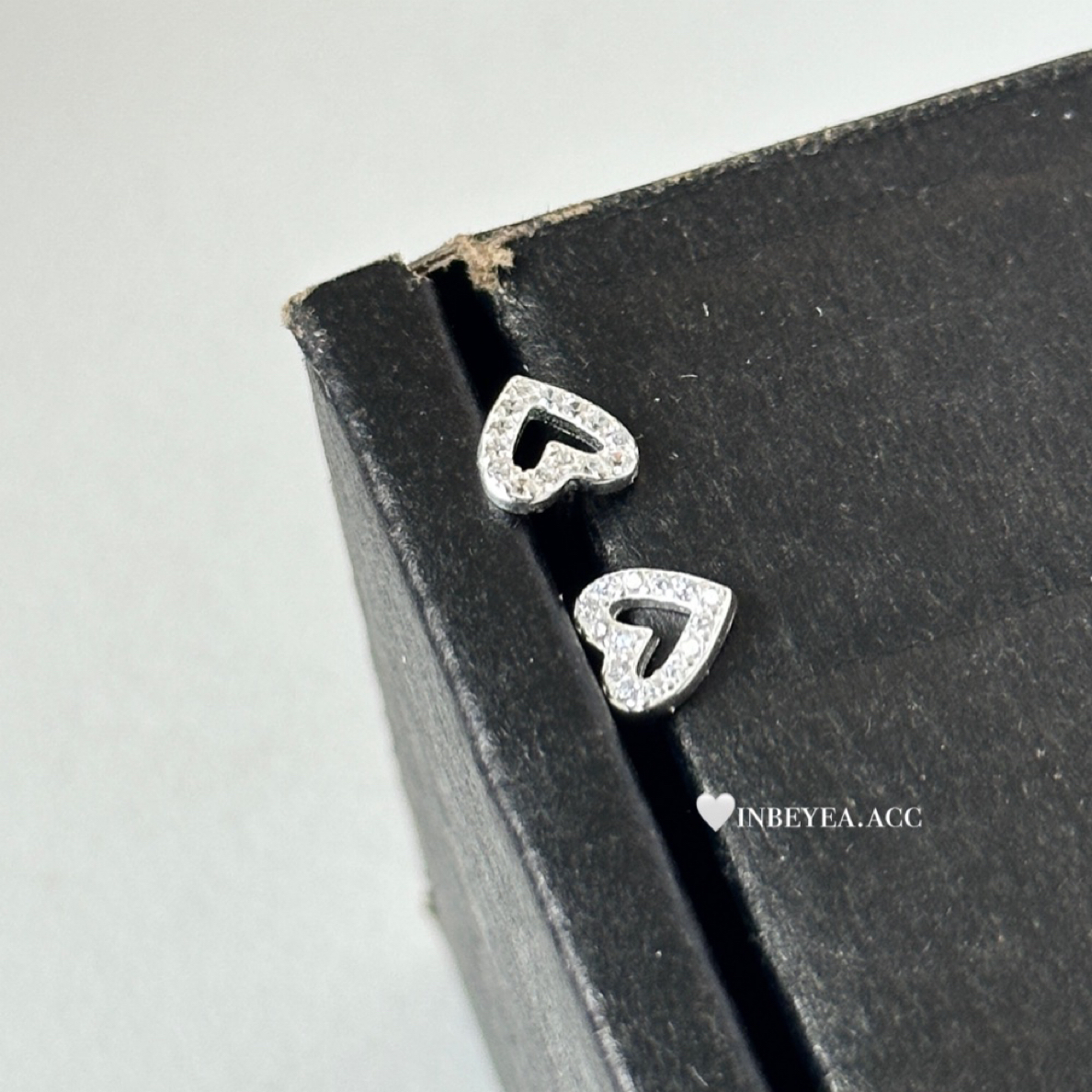 925银合成锆石耳饰 爱心耳钉 通体银 8763