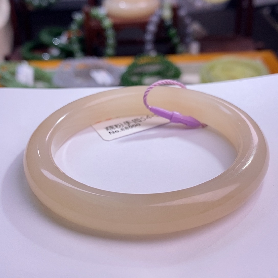 和田玉熟藕粉手镯55圈口未镶嵌