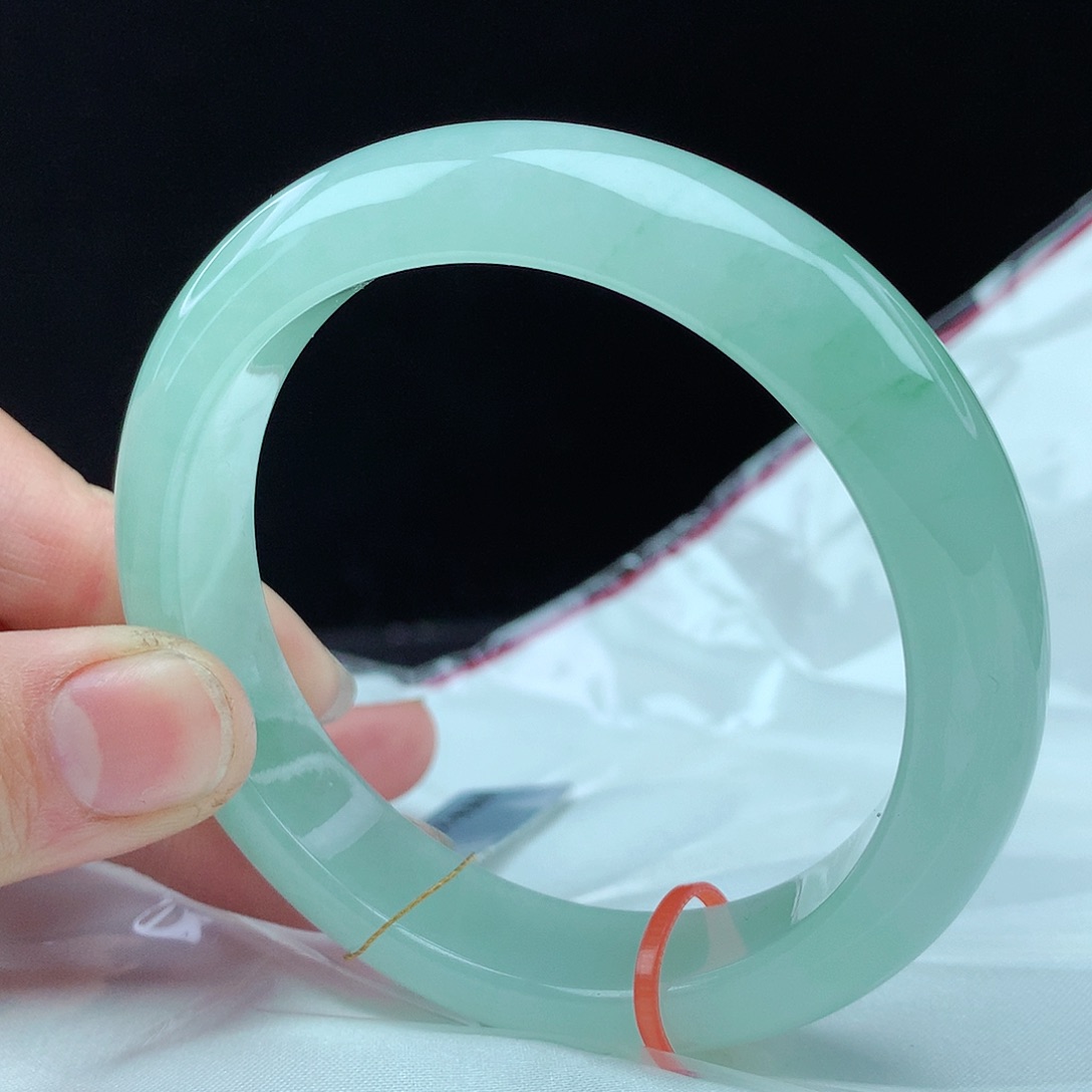 翡翠手镯未镶嵌57圈3025