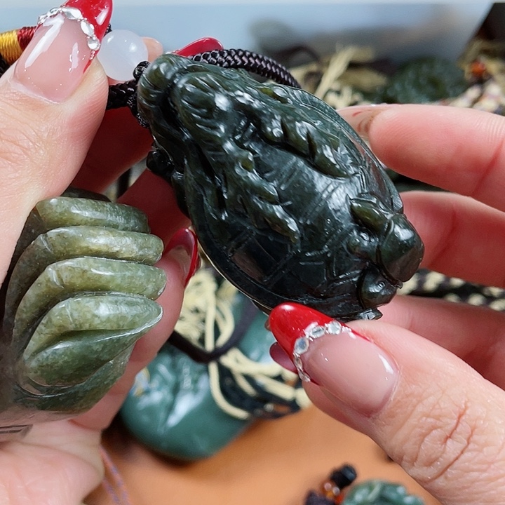 和田玉挂件未镶嵌