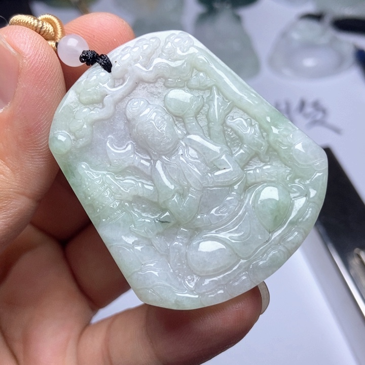 翡翠未镶嵌颈饰翡翠