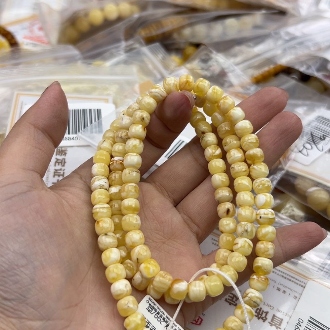 琥珀珠宝奇石未镶嵌