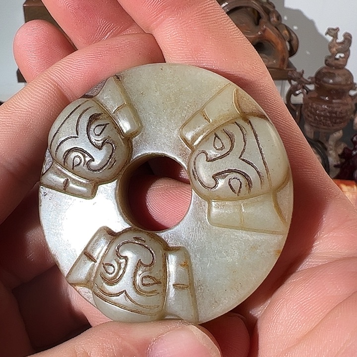 /***`和田玉（糖玉）未镶嵌颈饰