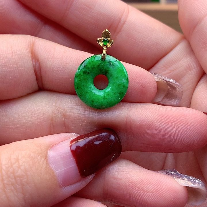 翡翠颈饰银S925镶嵌翡翠