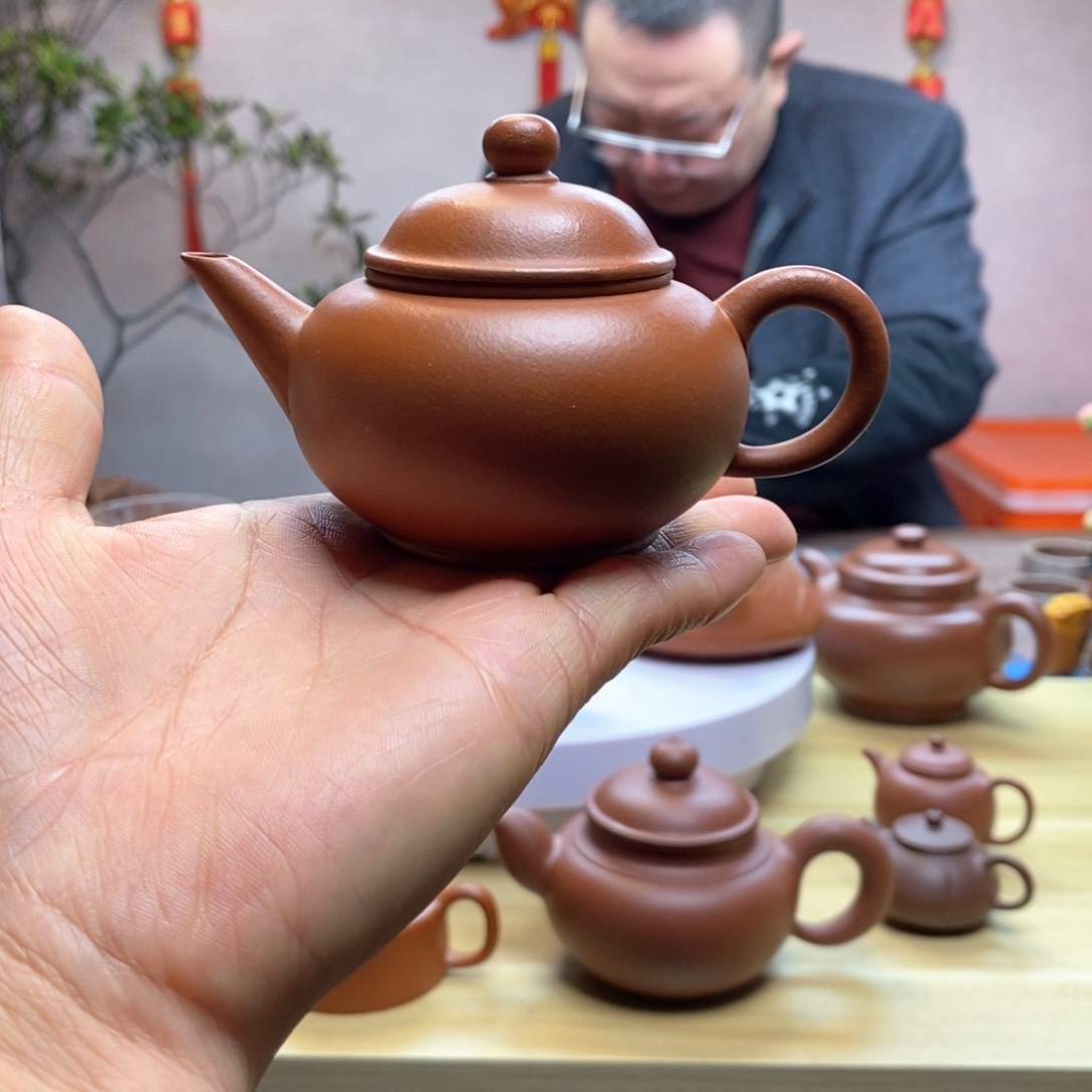 【闪购商品】红泥茶壶水平容量110