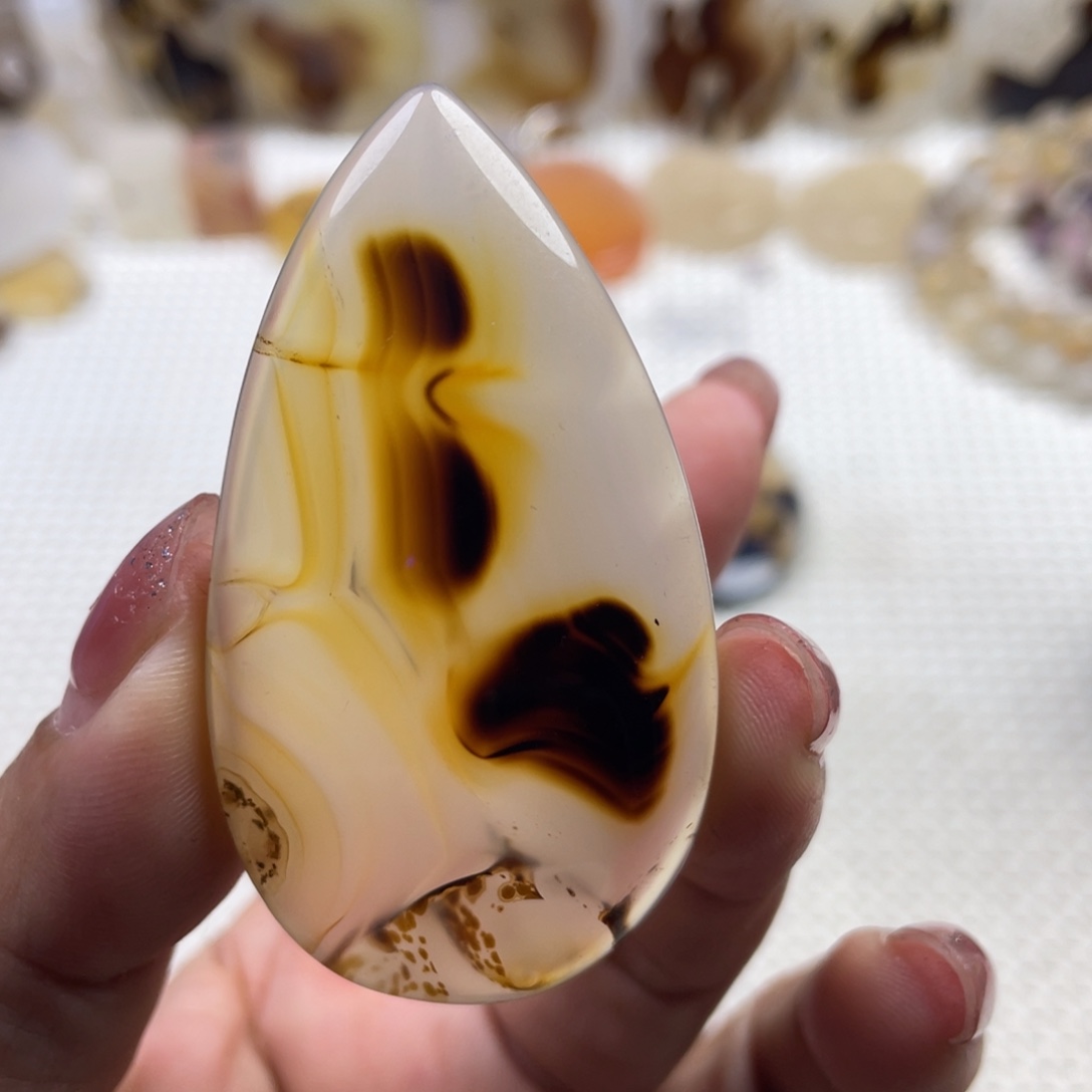 玛瑙/玉髓未镶嵌颈饰