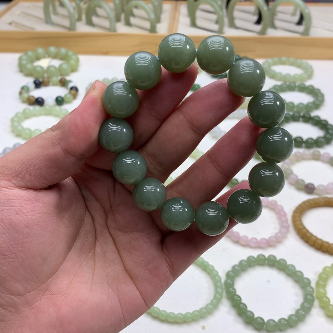 和田玉手串（且末蓝16）未镶嵌