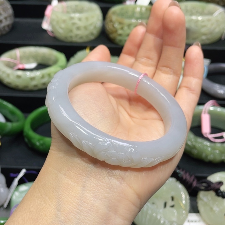 和田玉手镯56+圈口 编号76未镶嵌