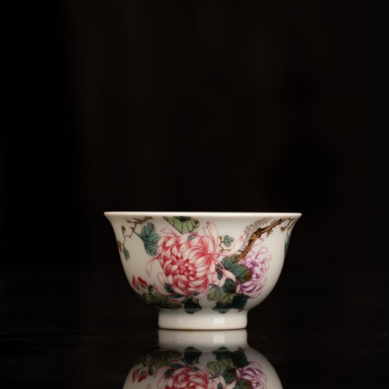 粉彩菊花小杯  景宫瓷园