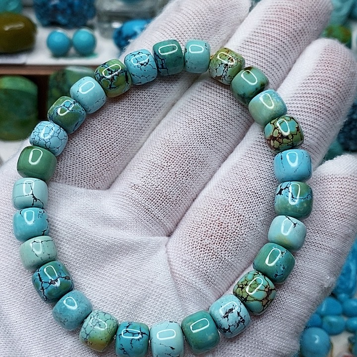 绿松石未镶嵌珠宝奇石