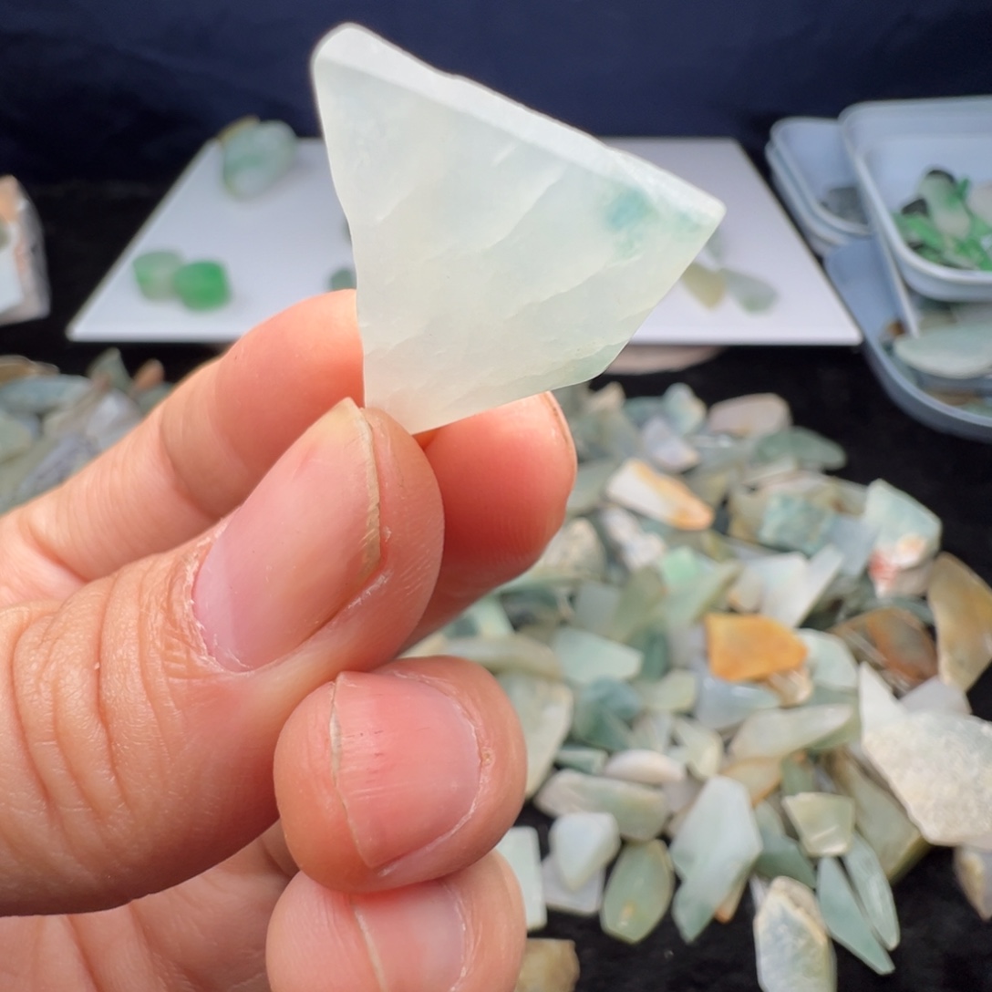 翡翠裸石缅甸翡翠A货