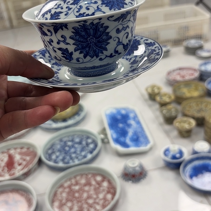 瓷片青花缠枝莲三才元宝盖碗景德镇