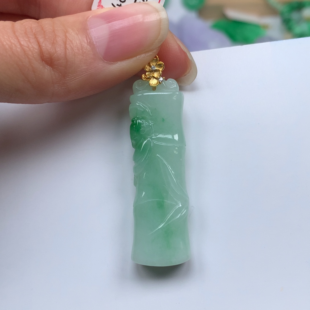 吊坠(不含链)未镶嵌翡翠