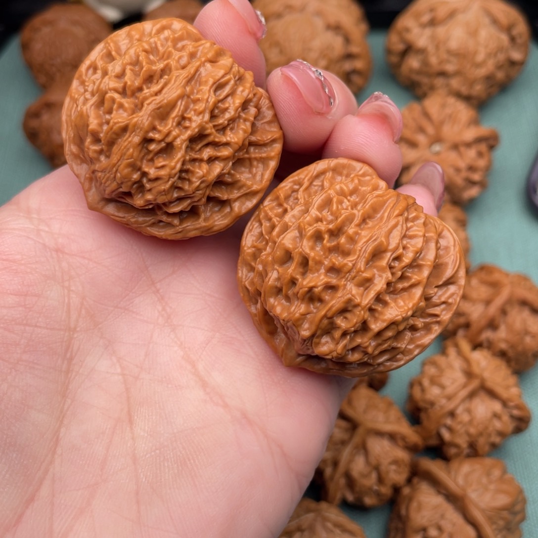 文玩核桃把件全品盘龙纹39.5