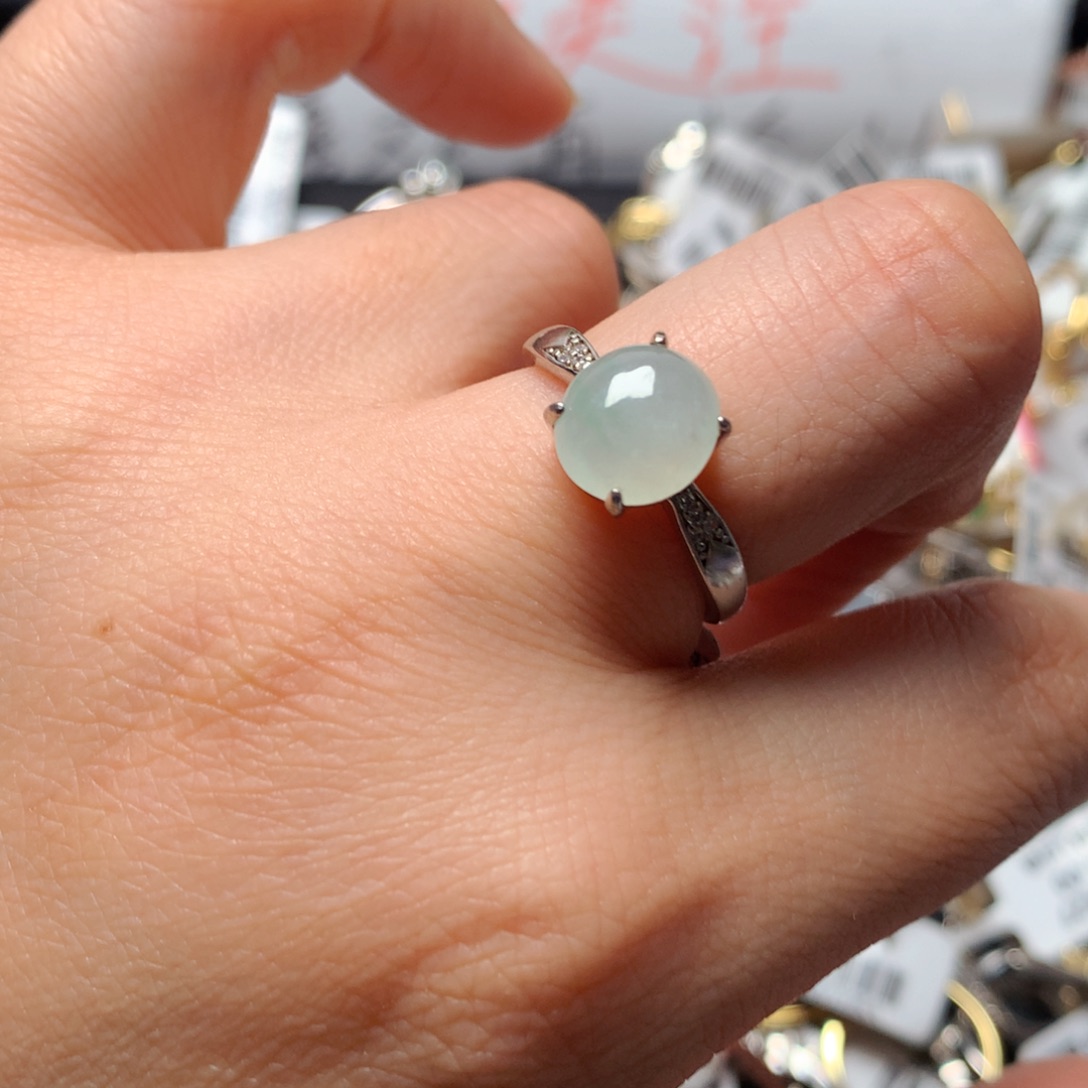 翡翠戒指银S925镶嵌天然翡翠戒指