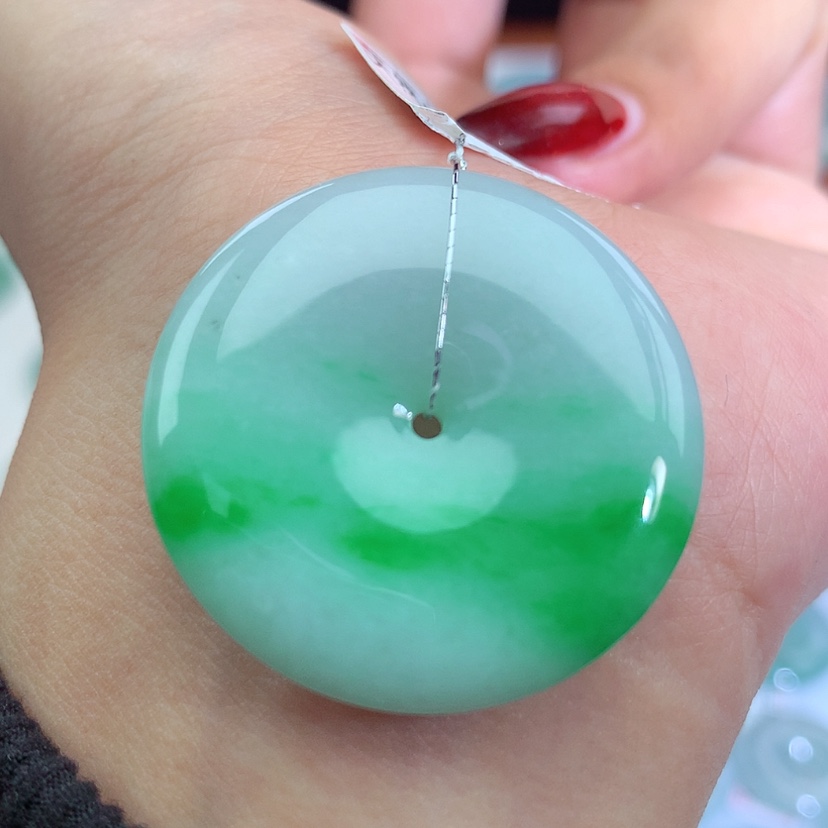 【闪购商品】翡翠吊坠(不含链)未镶嵌