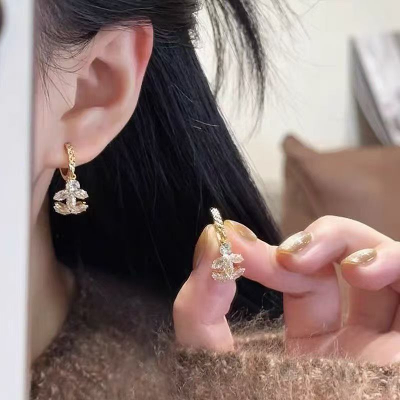 铜合金耳饰 超闪耳扣耳环气质优雅温柔百搭时尚耳饰N4014