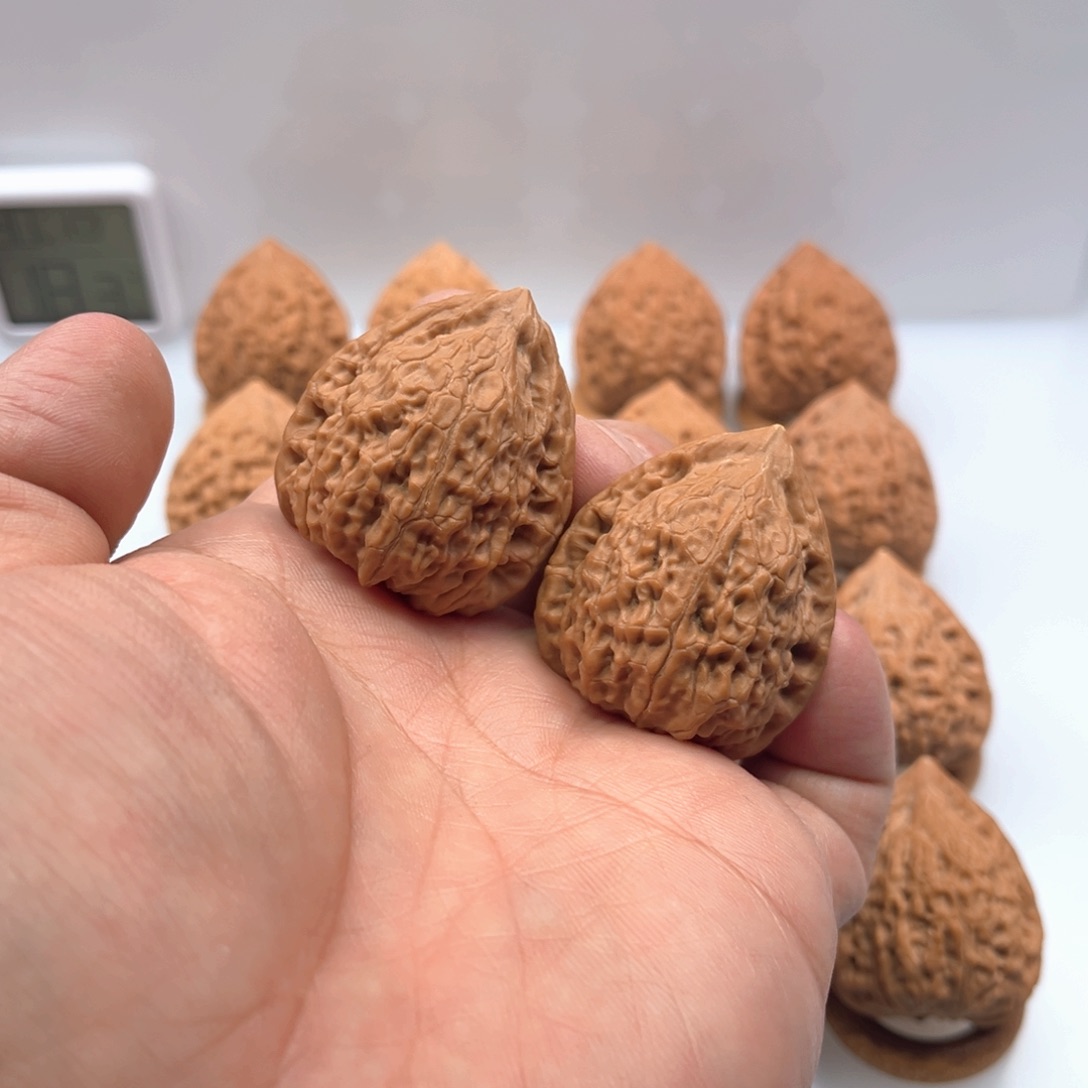 把件文玩核桃4号一抹红