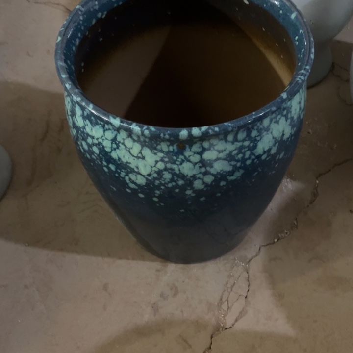 紫砂花盆口径25高度31一只小瑕疵