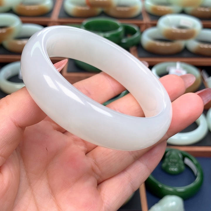 和田玉6061圈口未镶嵌