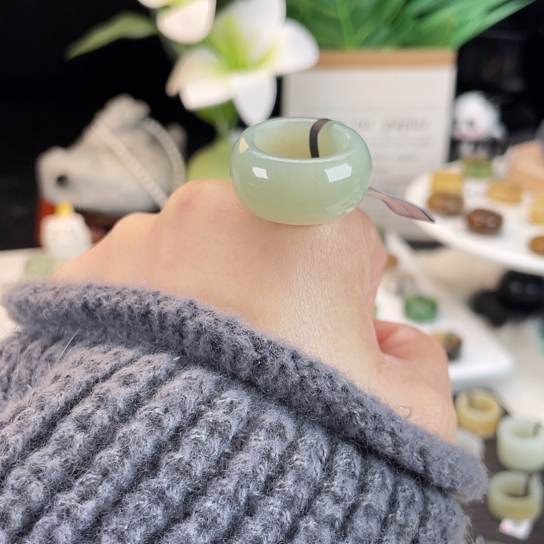 和田玉未镶嵌戒指E4奶蓝墩墩18带24h