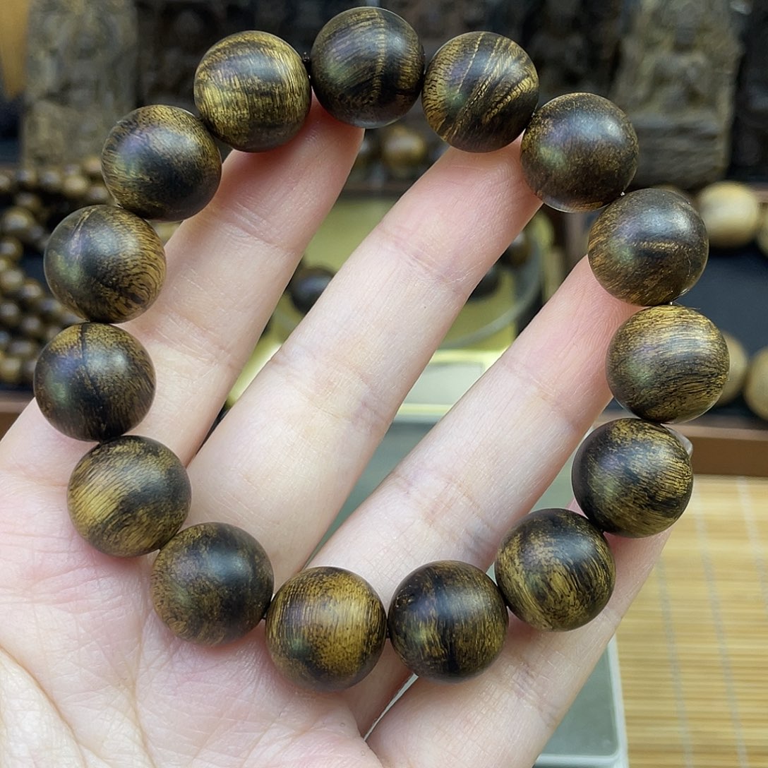浅***莫手串沉香芽庄白奇