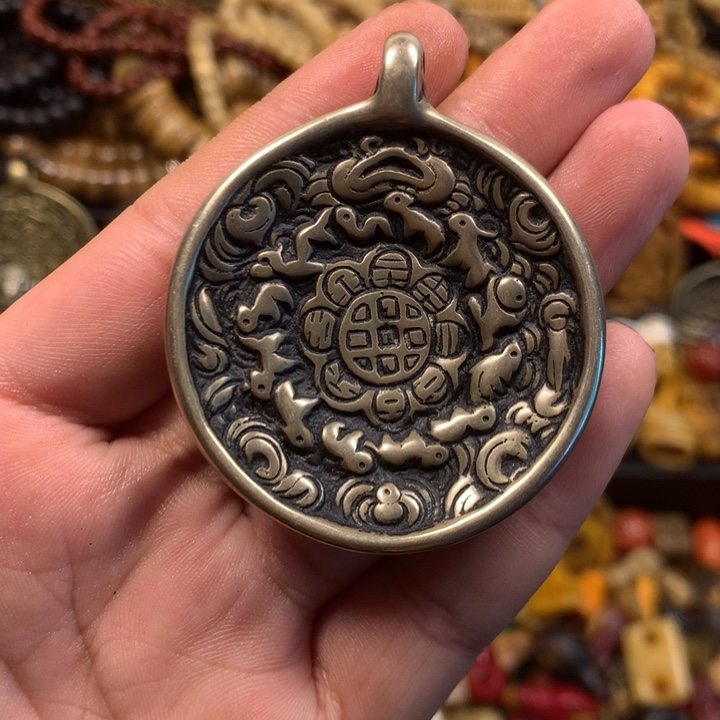 泥塑娘啦擦擦骰子