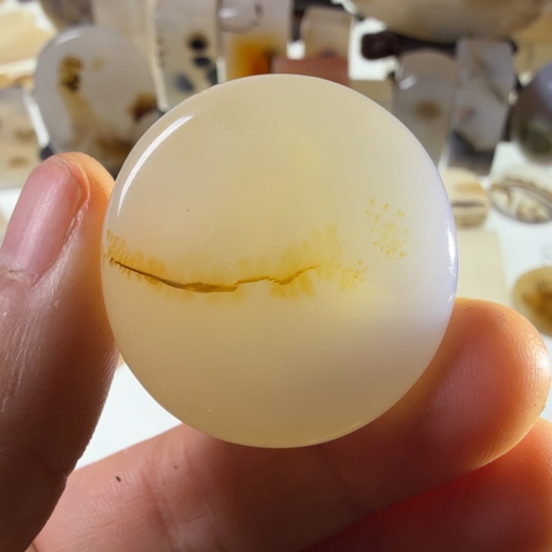 玛瑙/玉髓未镶嵌珠宝半成品