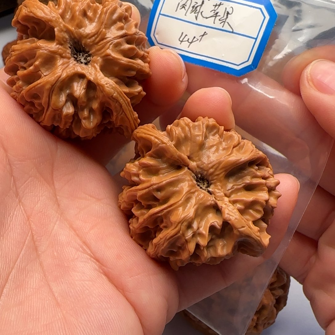 文玩核桃把件发发发