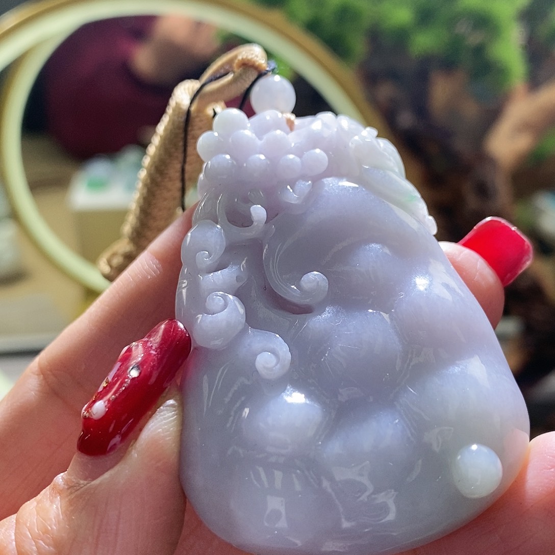 【闪购商品】翡翠颈饰未镶嵌如意