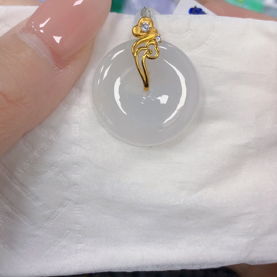 翡翠18K金镶嵌颈饰天然翡翠a货 百元以上9米证书费自理