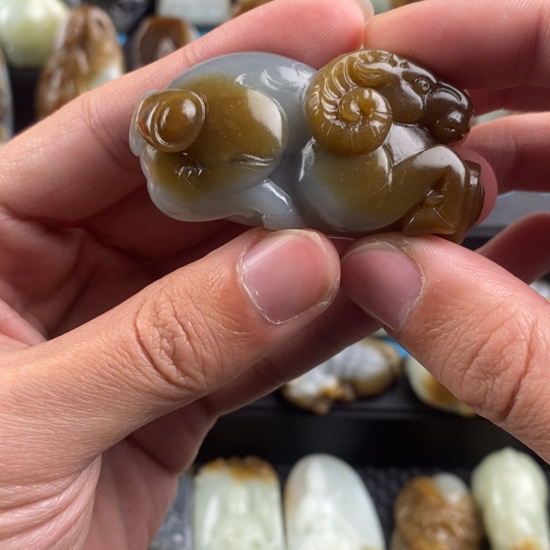 和田玉挂件未镶嵌