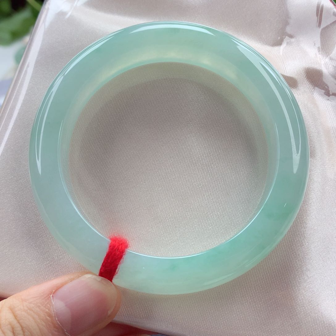 翡翠手镯未镶嵌57 冰胶底 晴底色 完整度高 小小