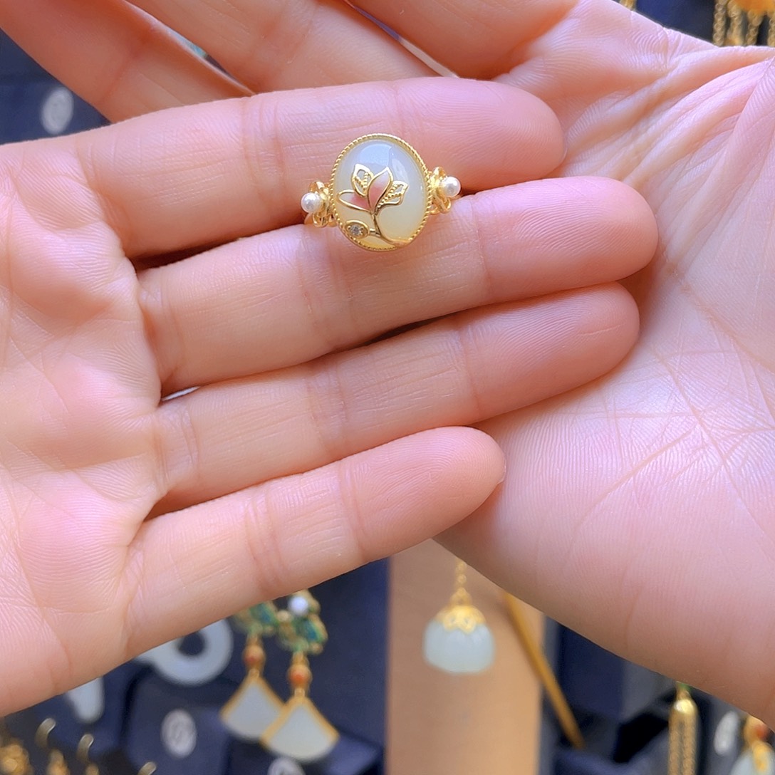 和田玉戒指银S925镀金镶嵌