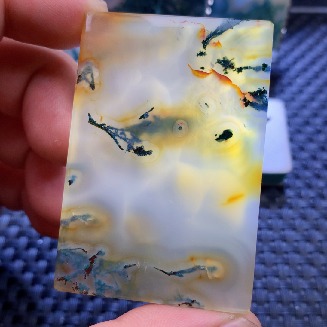 未镶嵌颈饰玛瑙/玉髓庆*